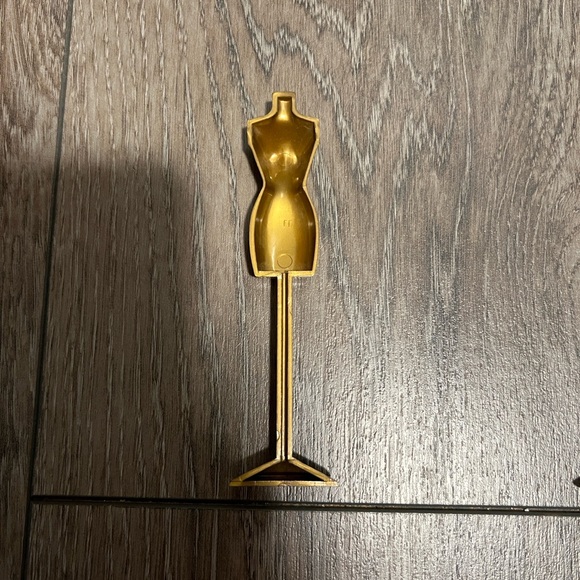 Lot of 2 Vintage Topper Dawn Doll Mannequin Dress Form Gold - Picture 10 of 15